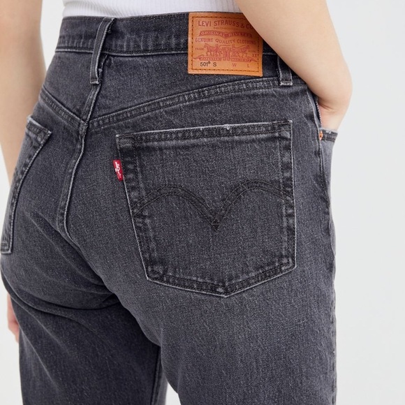 Levi’s 501 Skinny in Faded Black - Picture 3 of 6